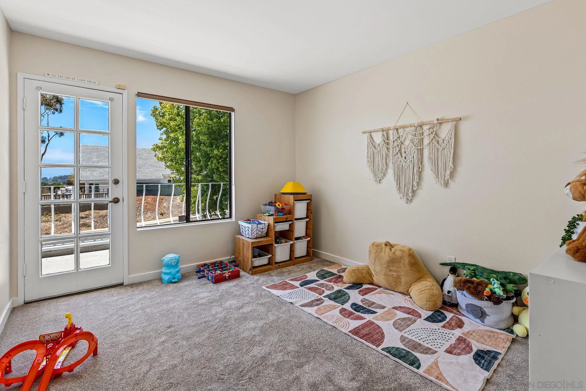 https://cdn.realtyfeed.com/cdn/127/260014238/b9f69743eab21a30a61afcfdff6ab719.webp