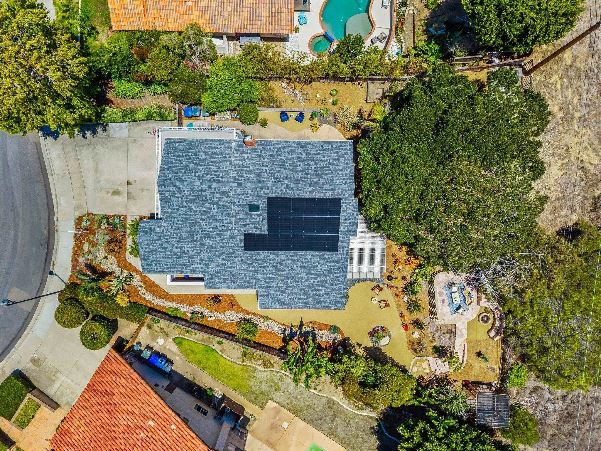 https://cdn.realtyfeed.com/cdn/127/260014238/becf364c6bfd09ae141d28724054c34f.webp