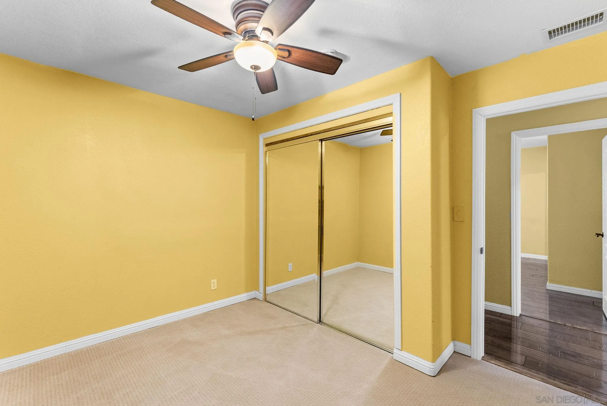 https://cdn.realtyfeed.com/cdn/127/260014240/d8053ad28036d1bd5faeb6f725331678.webp