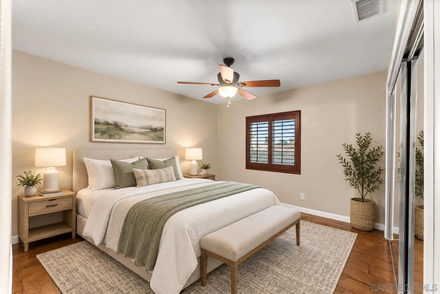 https://cdn.realtyfeed.com/cdn/127/260014240/e4983dbef8a32c28c018f90b17ad160c.webp