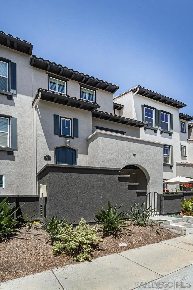 https://cdn.realtyfeed.com/cdn/127/260014242/3751b508738df08d65dc9e49d02771e4.webp