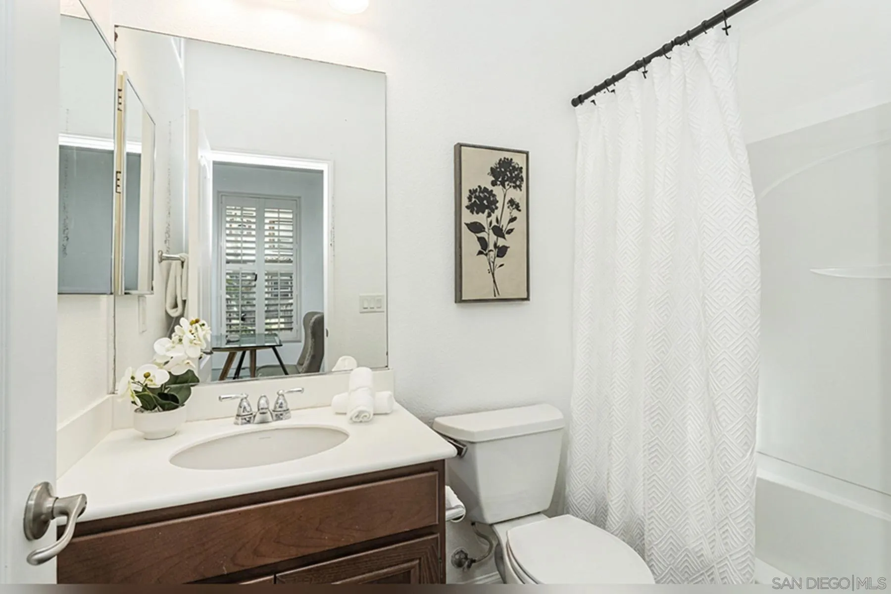 https://cdn.realtyfeed.com/cdn/127/260014242/62028c21a3334c11be8c364d3a5b28ba.webp