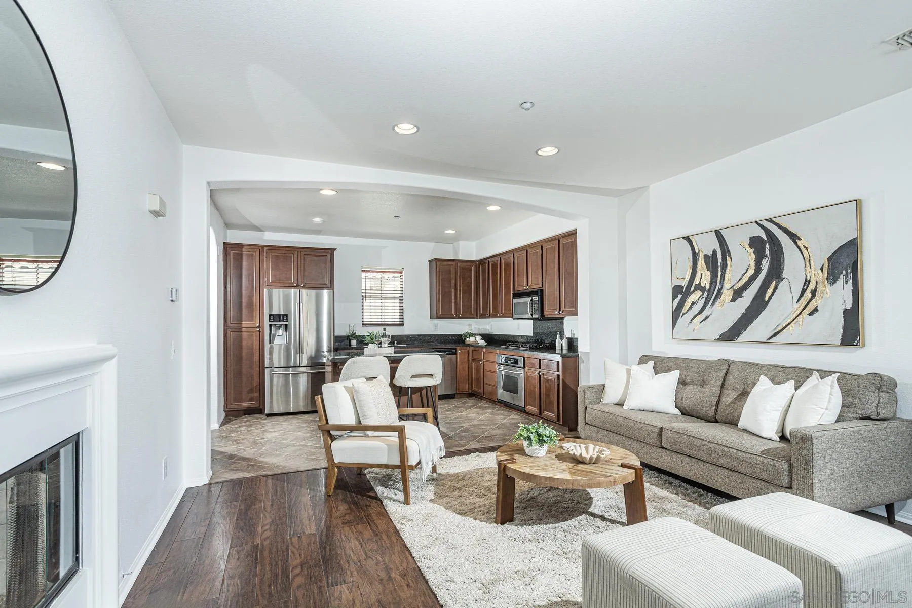 https://cdn.realtyfeed.com/cdn/127/260014242/a87db3e9dc770b43215216a995b72c63.webp
