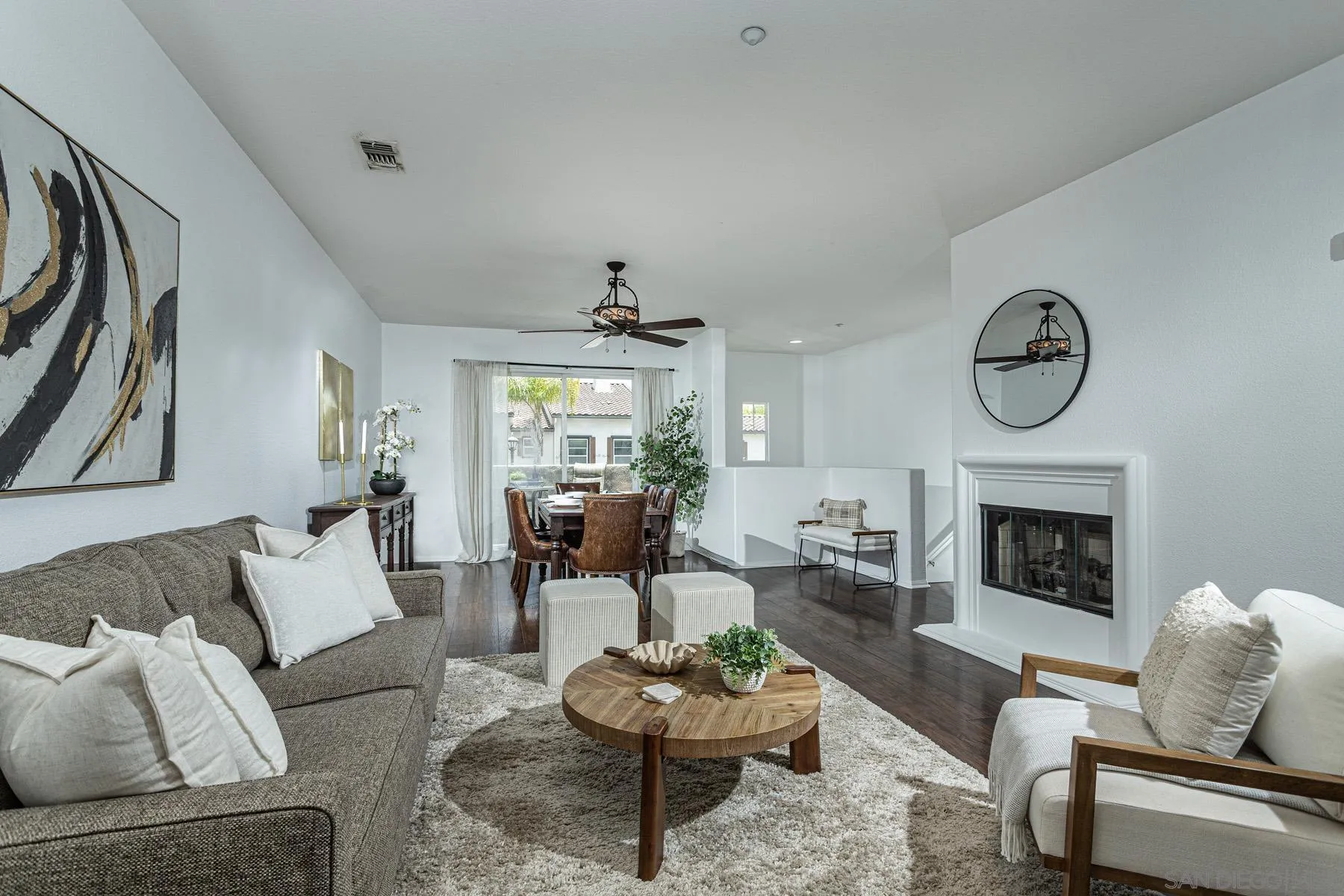 https://cdn.realtyfeed.com/cdn/127/260014242/ae6e130c497a4023769063f19067c07e.webp