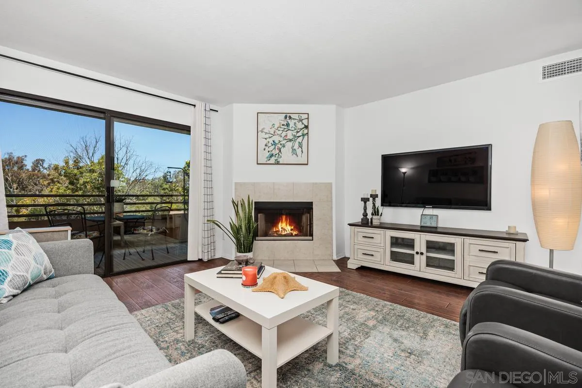 https://cdn.realtyfeed.com/cdn/127/260014243/01158696dc822a768f0b437ecda807d2.webp