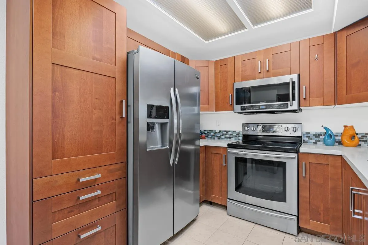 https://cdn.realtyfeed.com/cdn/127/260014243/8fda88757b79a607fb17c5e47bf4b3ea.webp