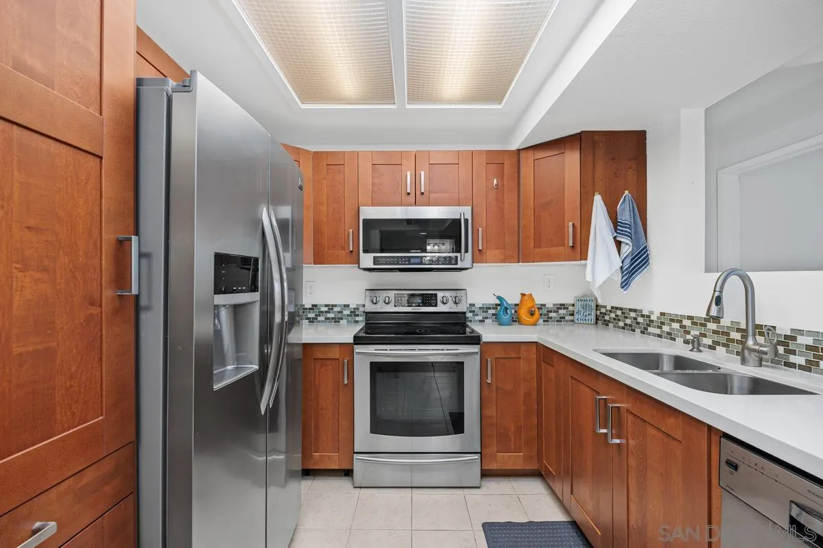 https://cdn.realtyfeed.com/cdn/127/260014243/fb452ba31059e18b1c04aa8d535109e6.webp