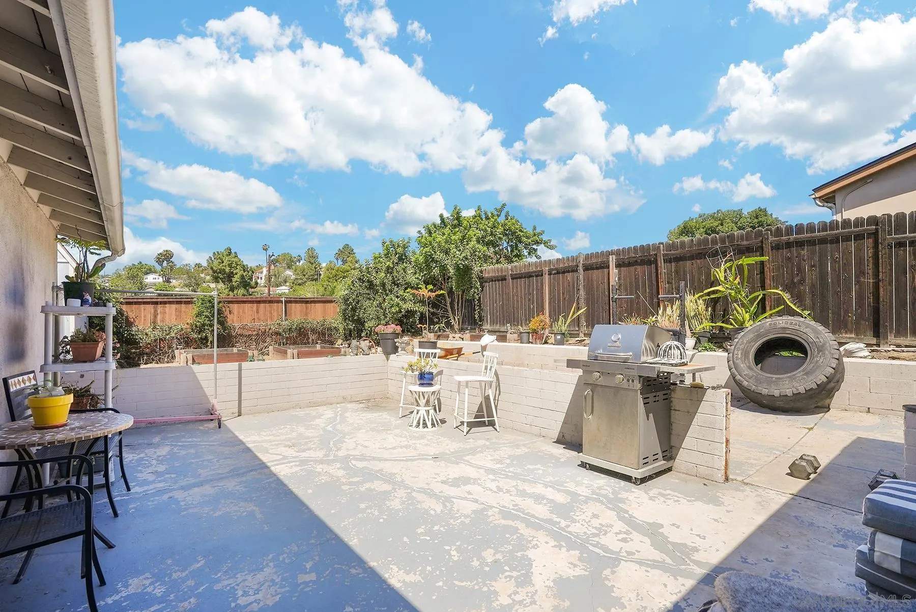 https://cdn.realtyfeed.com/cdn/127/260014244/69e185a510f077cb2ed933bf455a2f2e.webp