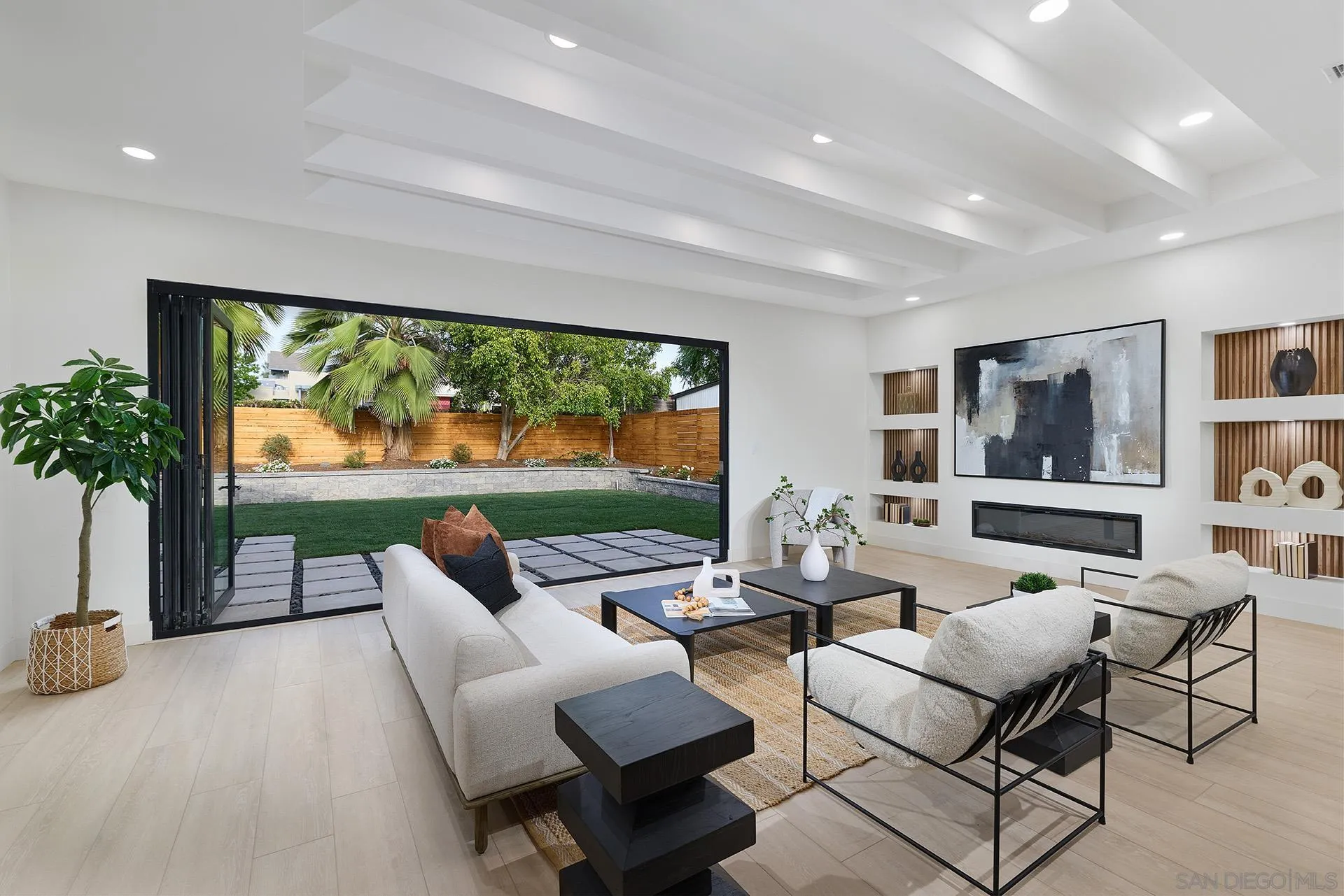 https://cdn.realtyfeed.com/cdn/127/260014249/3f9cf4d0418716d2817e4c7b25bb2765.webp
