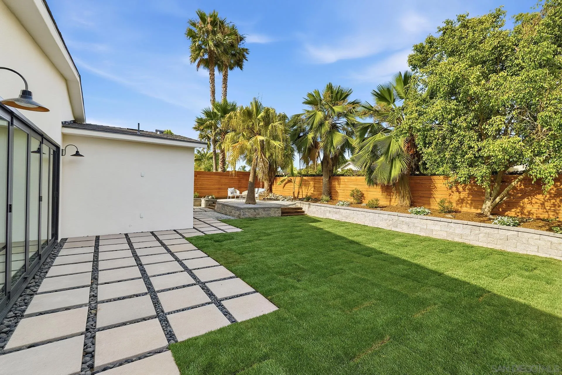 https://cdn.realtyfeed.com/cdn/127/260014249/bbe25187b64abbb4ebeee1ac59004a24.webp
