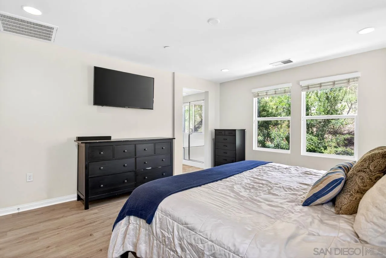 Photo #12: 260014250 Listing: Photo #12