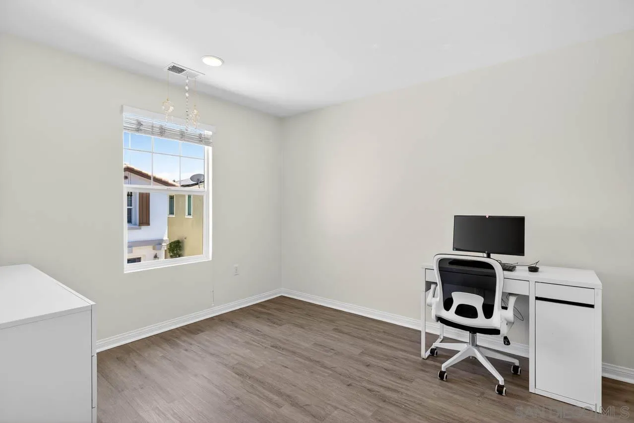 https://cdn.realtyfeed.com/cdn/127/260014250/b53f044e613d7bb3081ce5ec46ba658b.webp