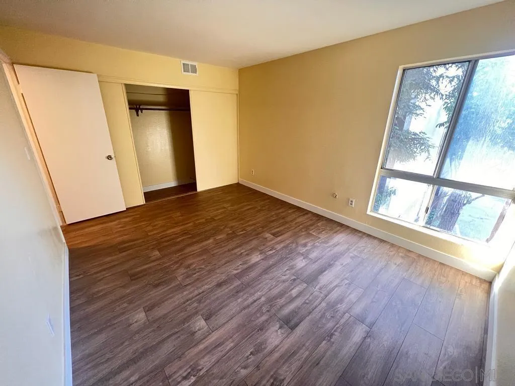 https://cdn.realtyfeed.com/cdn/127/260014253/110f95b1b9576956ab61ba3a429fff3f.webp