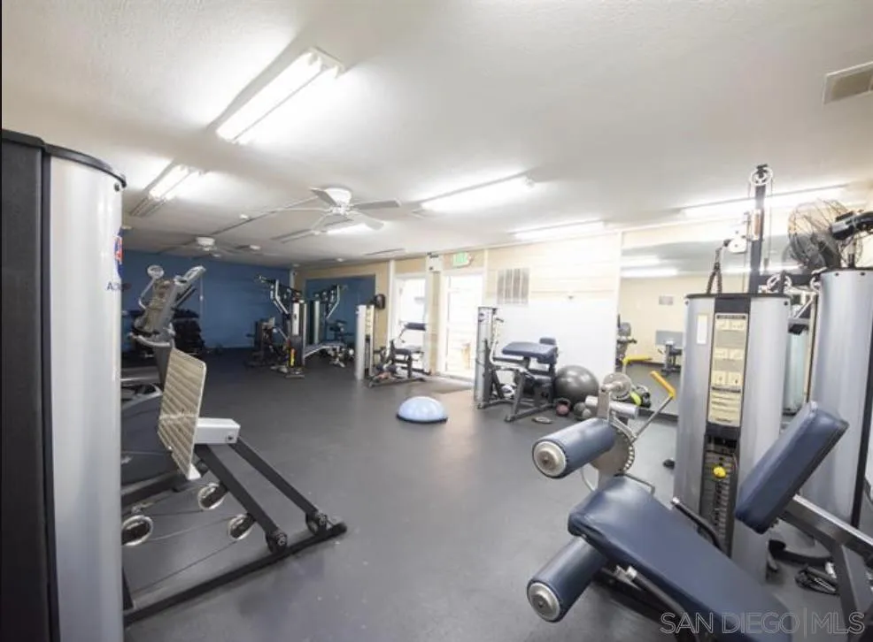 https://cdn.realtyfeed.com/cdn/127/260014253/7b096bbc85ead8c4018ece89ee180392.webp