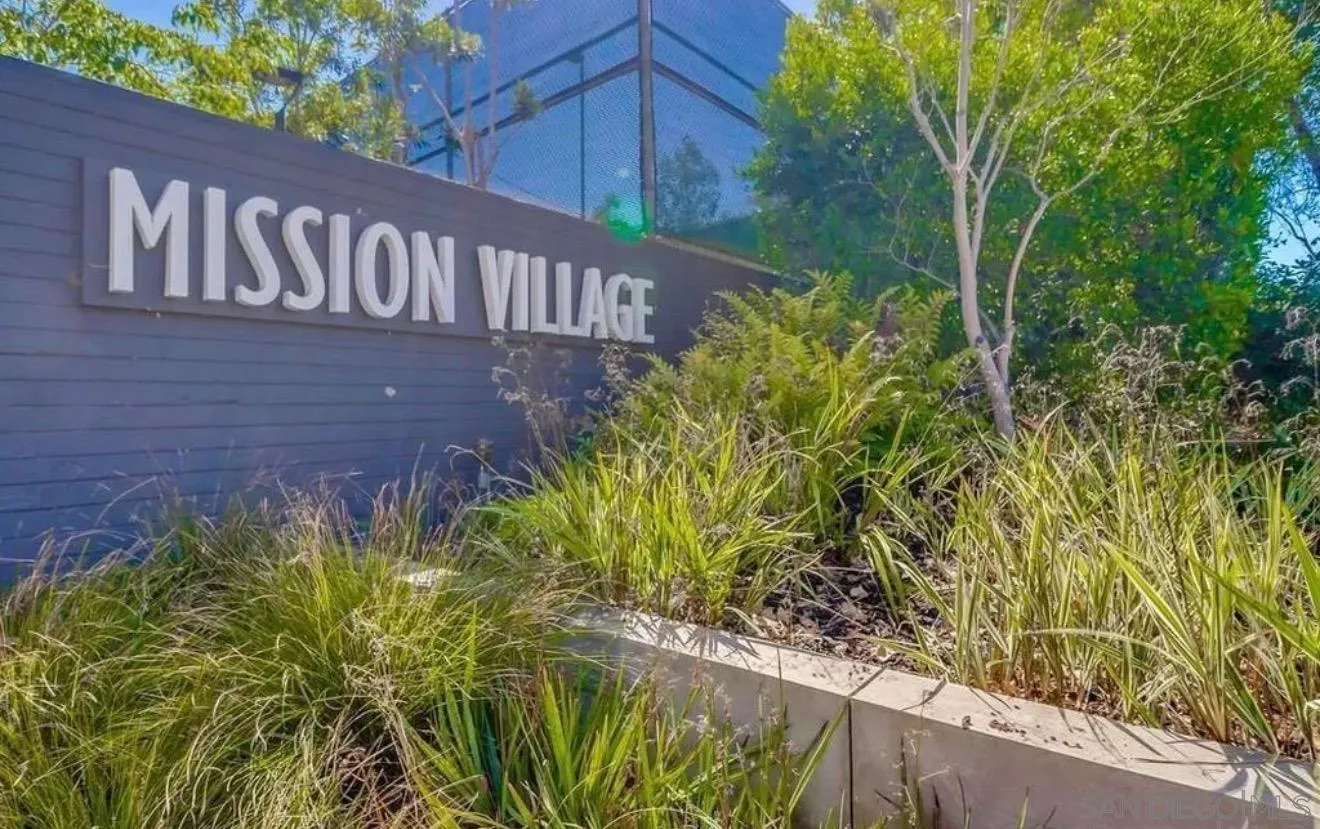 https://cdn.realtyfeed.com/cdn/127/260014253/7df1d7962f85d7a10bce5a672ffcbff8.webp