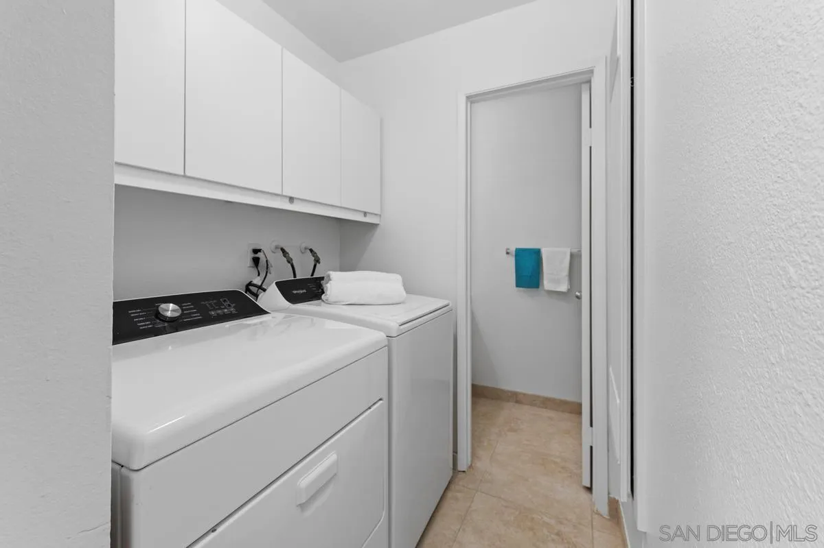 https://cdn.realtyfeed.com/cdn/127/260014255/158595efe7cf574ed5abb51550be8f57.webp