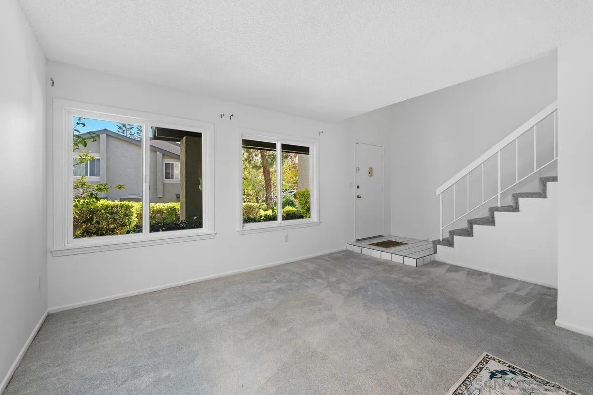 https://cdn.realtyfeed.com/cdn/127/260014255/31855a49f17c13a51b866523b610db48.webp