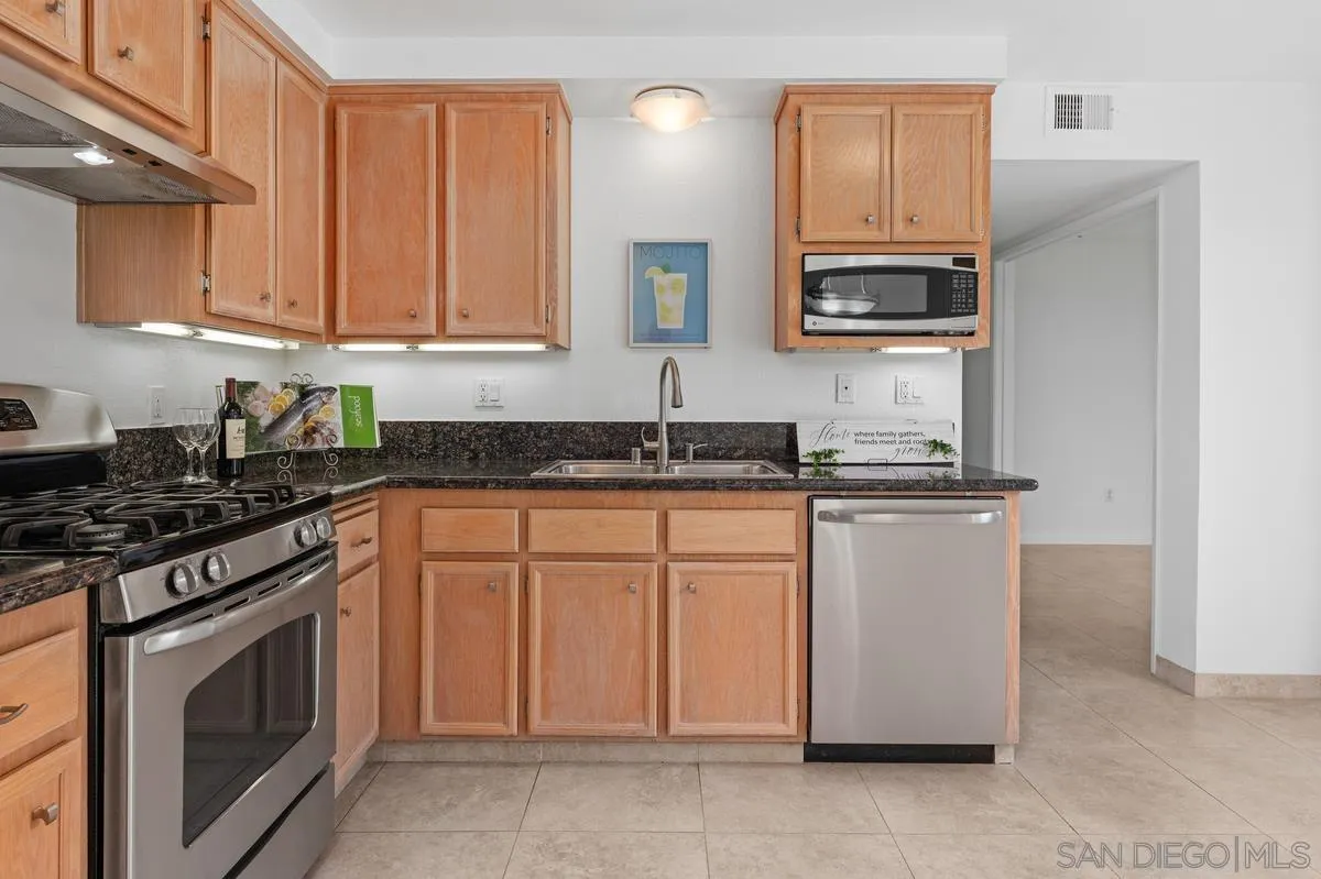 https://cdn.realtyfeed.com/cdn/127/260014255/784162605ac6af3343c634d3fbbaf48b.webp