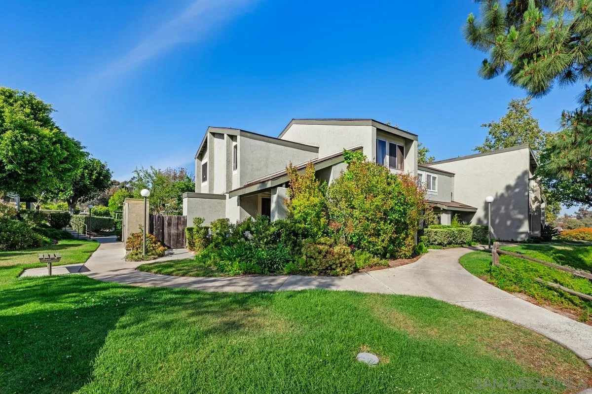 https://cdn.realtyfeed.com/cdn/127/260014255/7d9bb956dd08b73a7fbf8931624e8060.webp