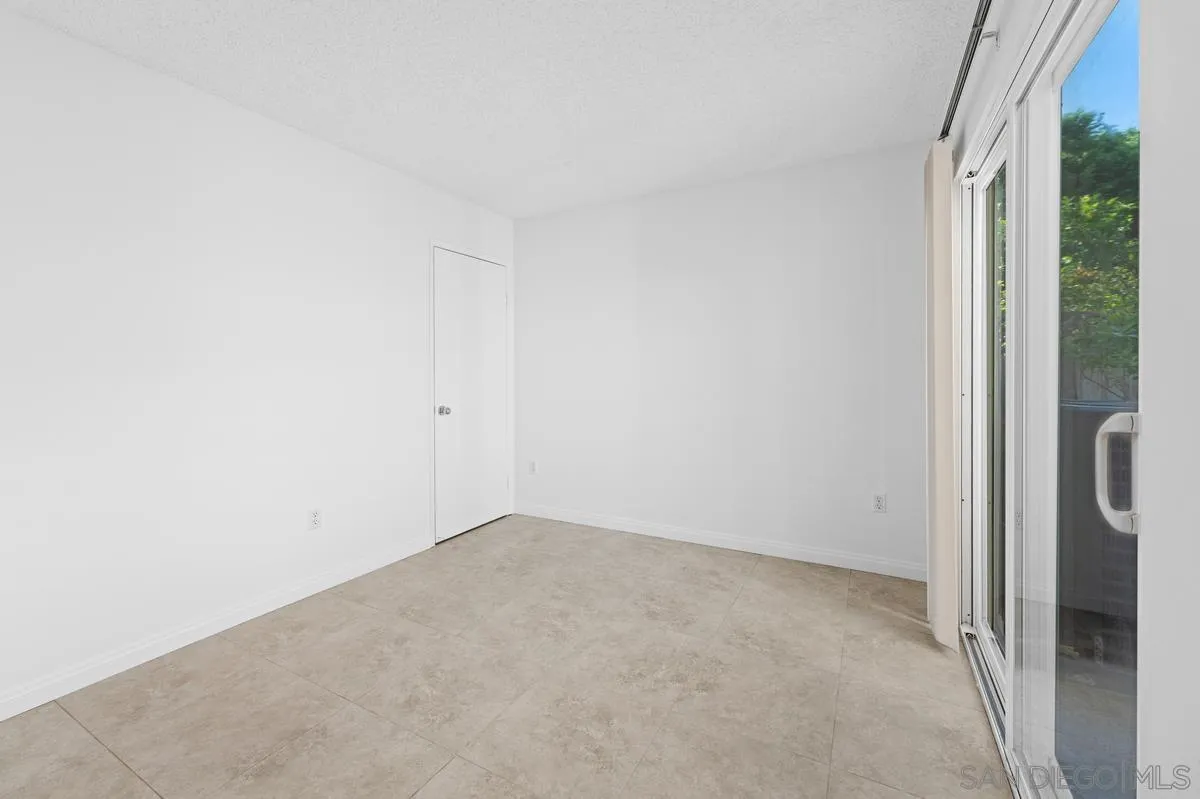 https://cdn.realtyfeed.com/cdn/127/260014255/84e80e2f771eb497a802c007d11c3a6e.webp