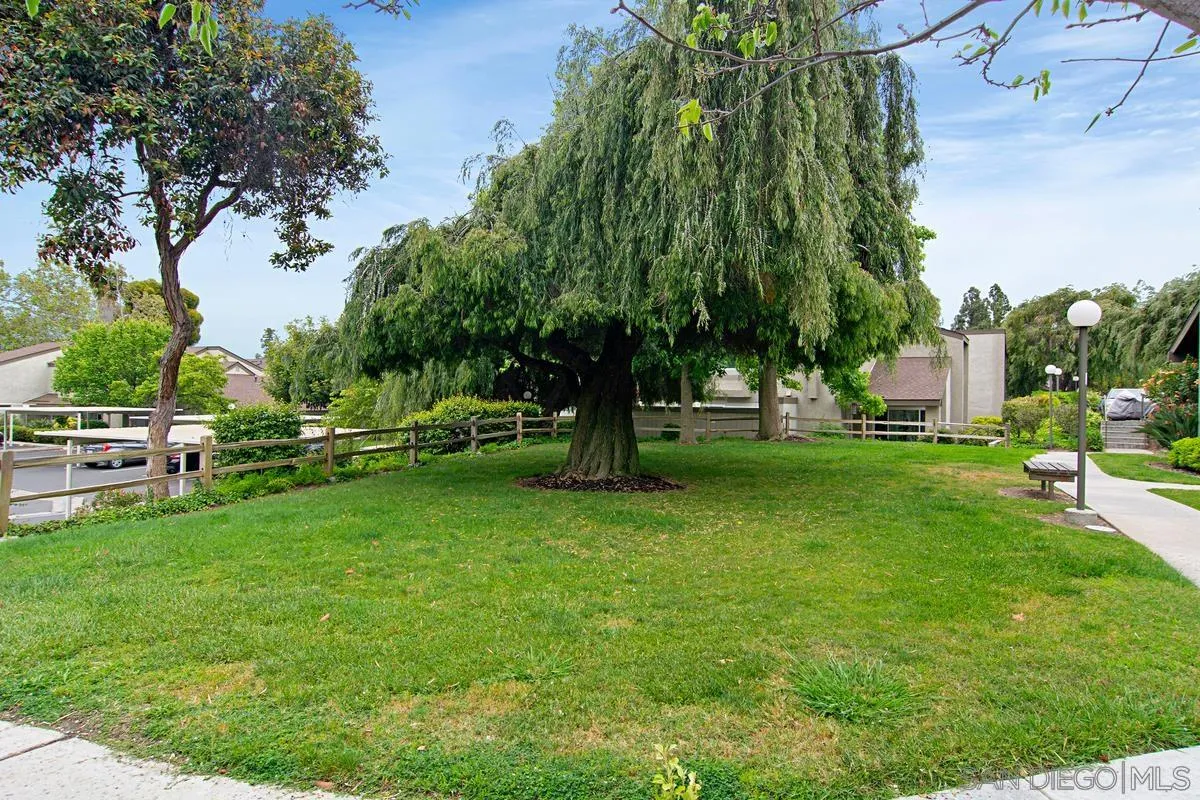 https://cdn.realtyfeed.com/cdn/127/260014255/f8d498b33eb99ad4cb1afc1f42d96f87.webp