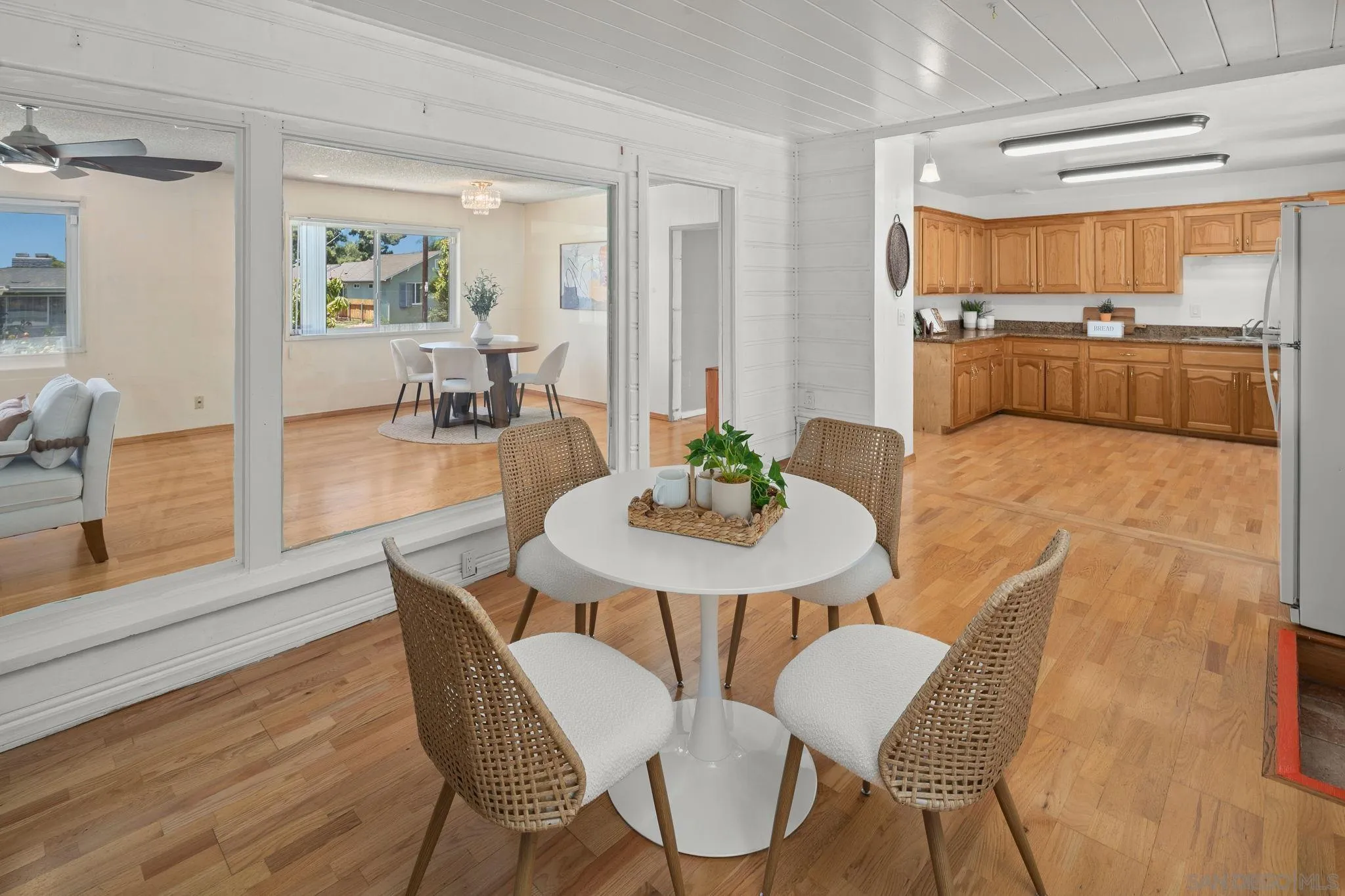https://cdn.realtyfeed.com/cdn/127/260014256/2720815ec23fde3d7b8ba570a24c9008.webp
