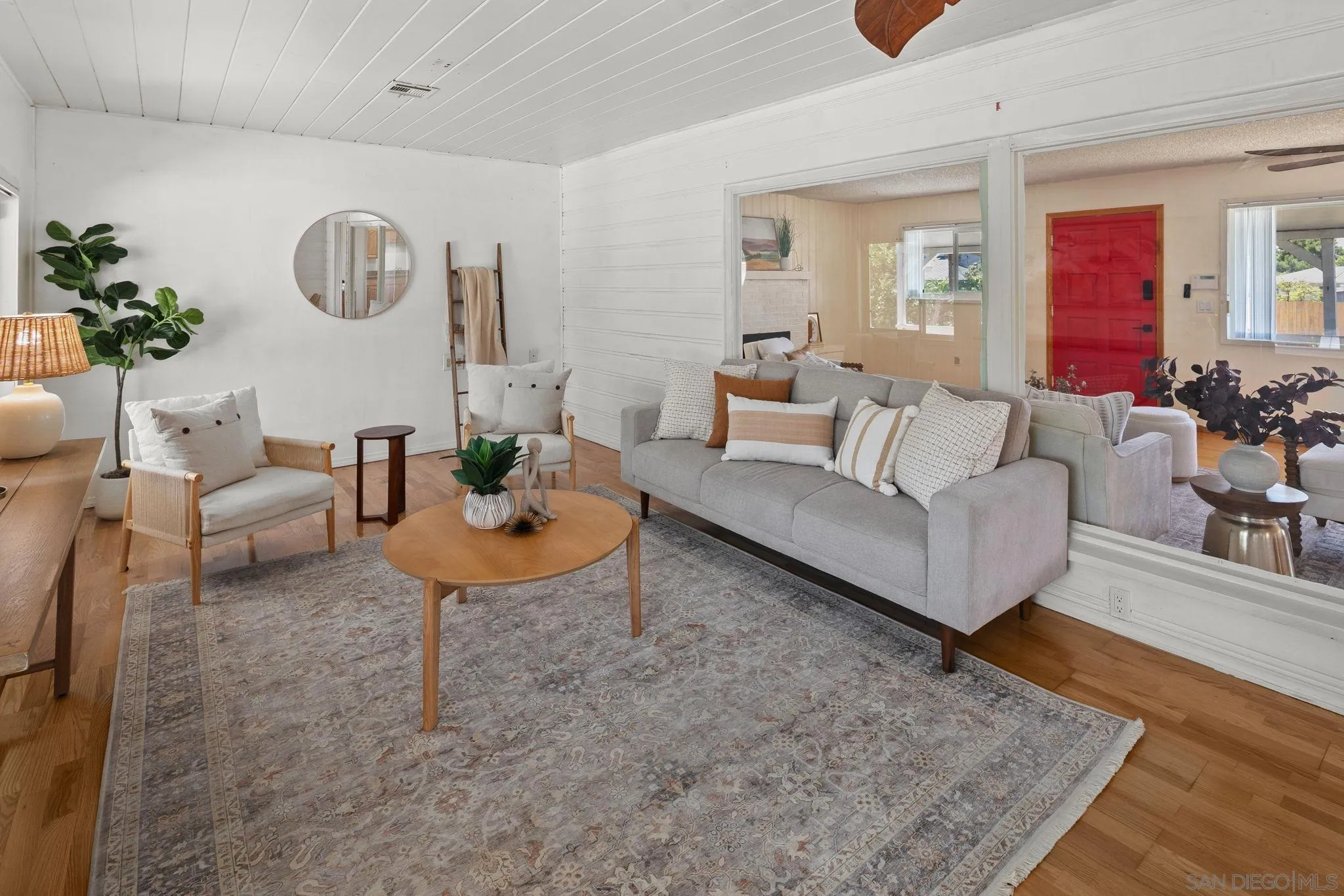 https://cdn.realtyfeed.com/cdn/127/260014256/2c59490c5e98bbbedfeed6abf03d0b2c.webp