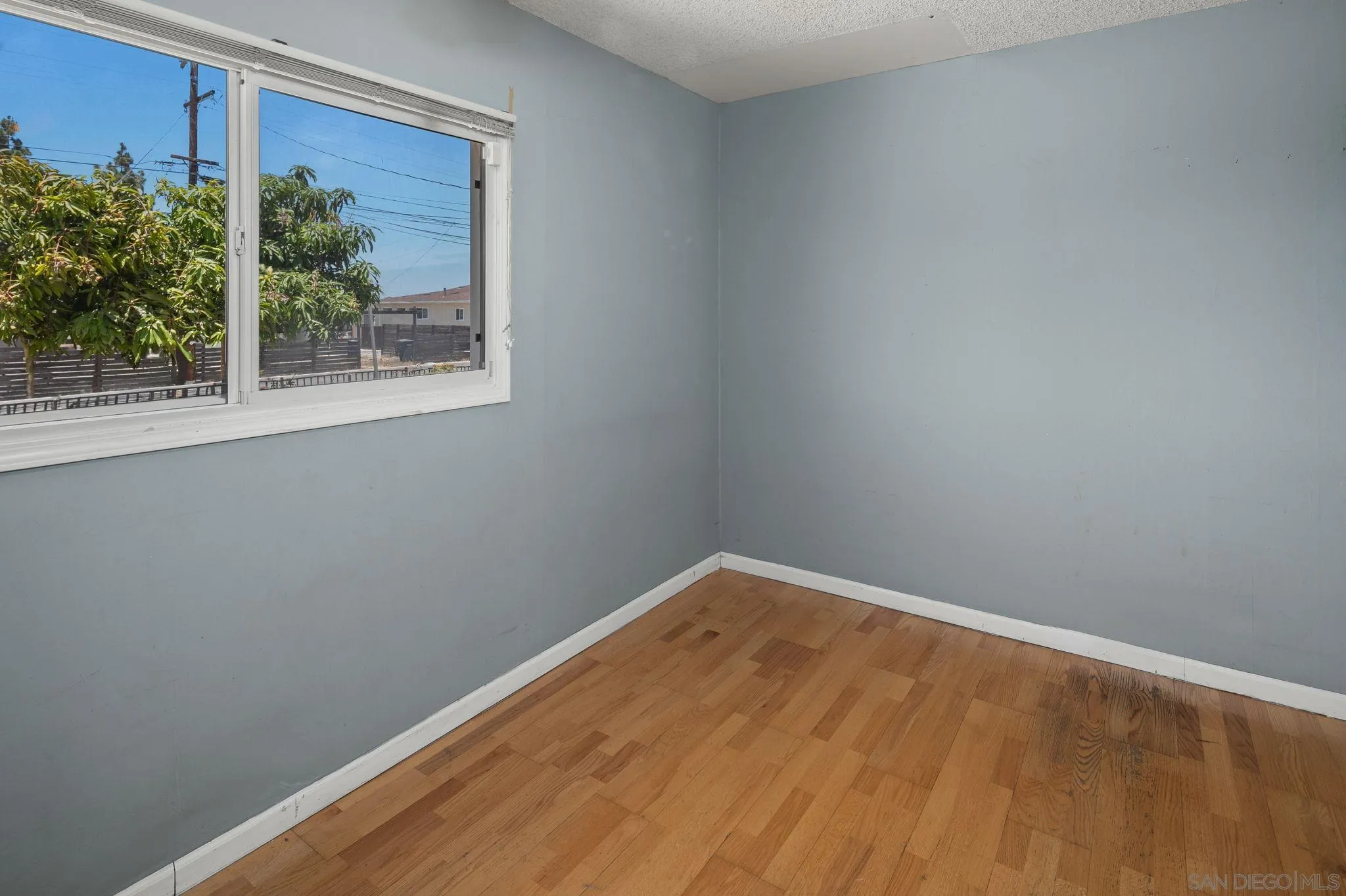 https://cdn.realtyfeed.com/cdn/127/260014256/34242d80eaf3c21d7ee7c0950000c076.webp
