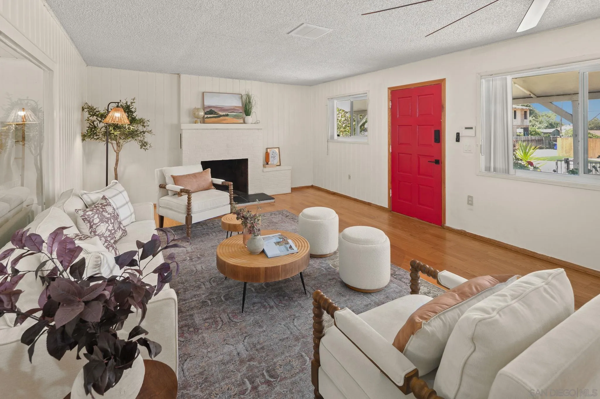 https://cdn.realtyfeed.com/cdn/127/260014256/c08689b5889be9fe806c439bf4a75faf.webp