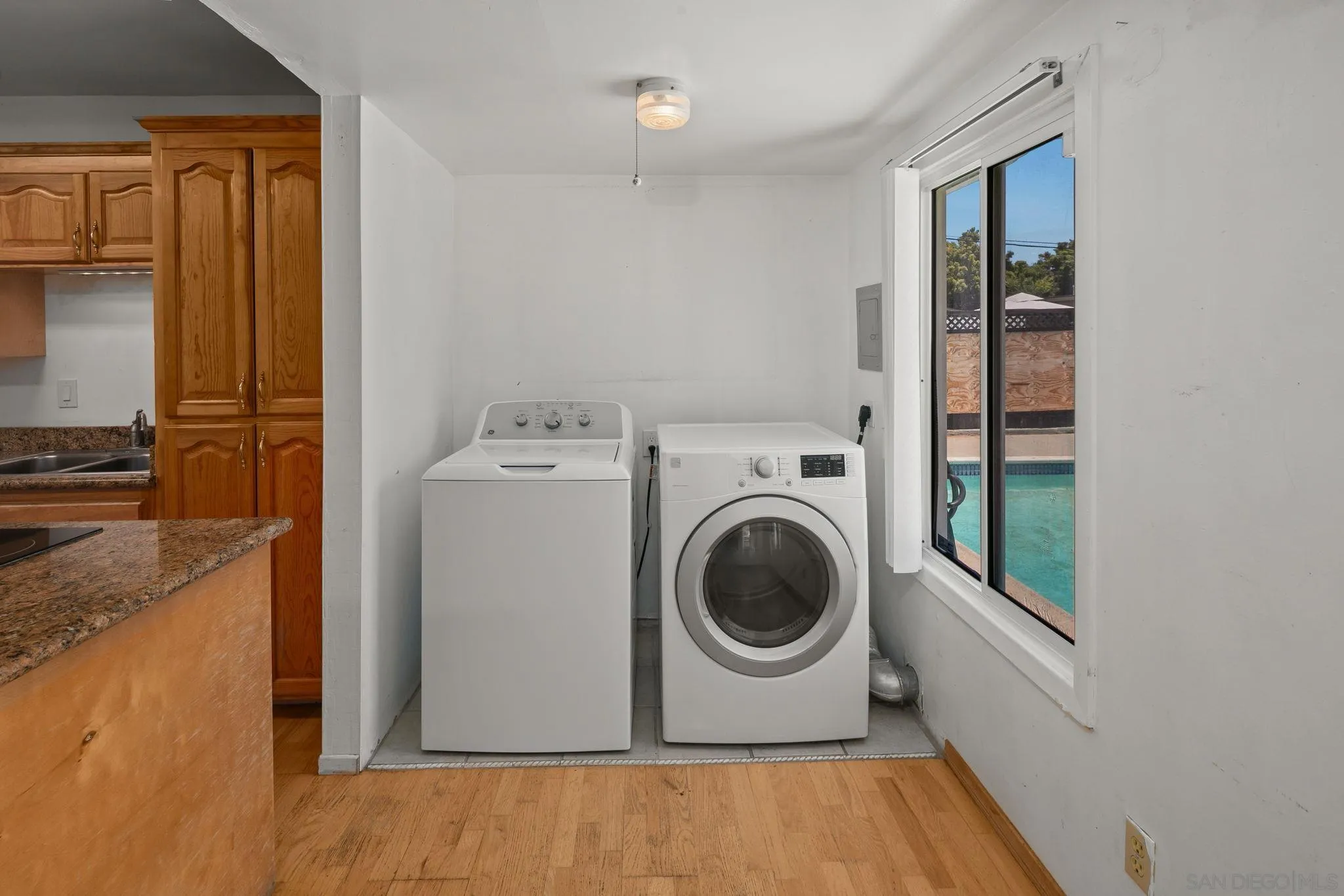 https://cdn.realtyfeed.com/cdn/127/260014256/c23ff21146b7d0abb3e1a1e06e4801ad.webp