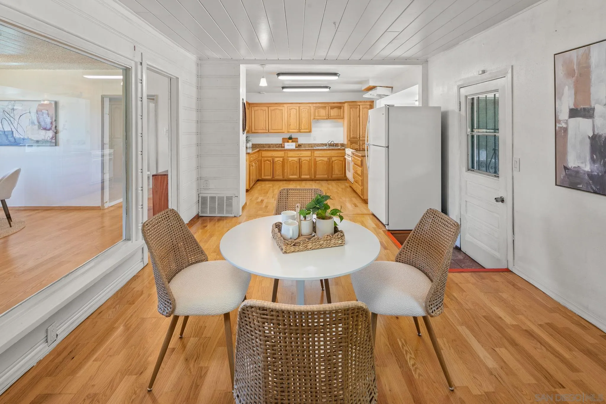 https://cdn.realtyfeed.com/cdn/127/260014256/e02577f828e8da79a24b5fac6de45e45.webp