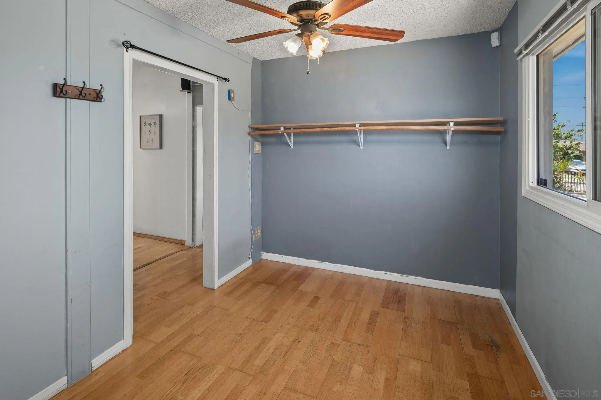 https://cdn.realtyfeed.com/cdn/127/260014256/e79b4098f8bd06f69d39ea597852b9d6.webp