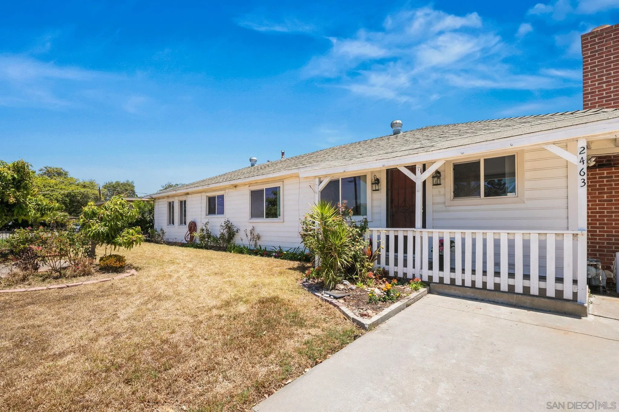 https://cdn.realtyfeed.com/cdn/127/260014256/f1cc878e5d9a1d5bf6c168f5888162dc.webp