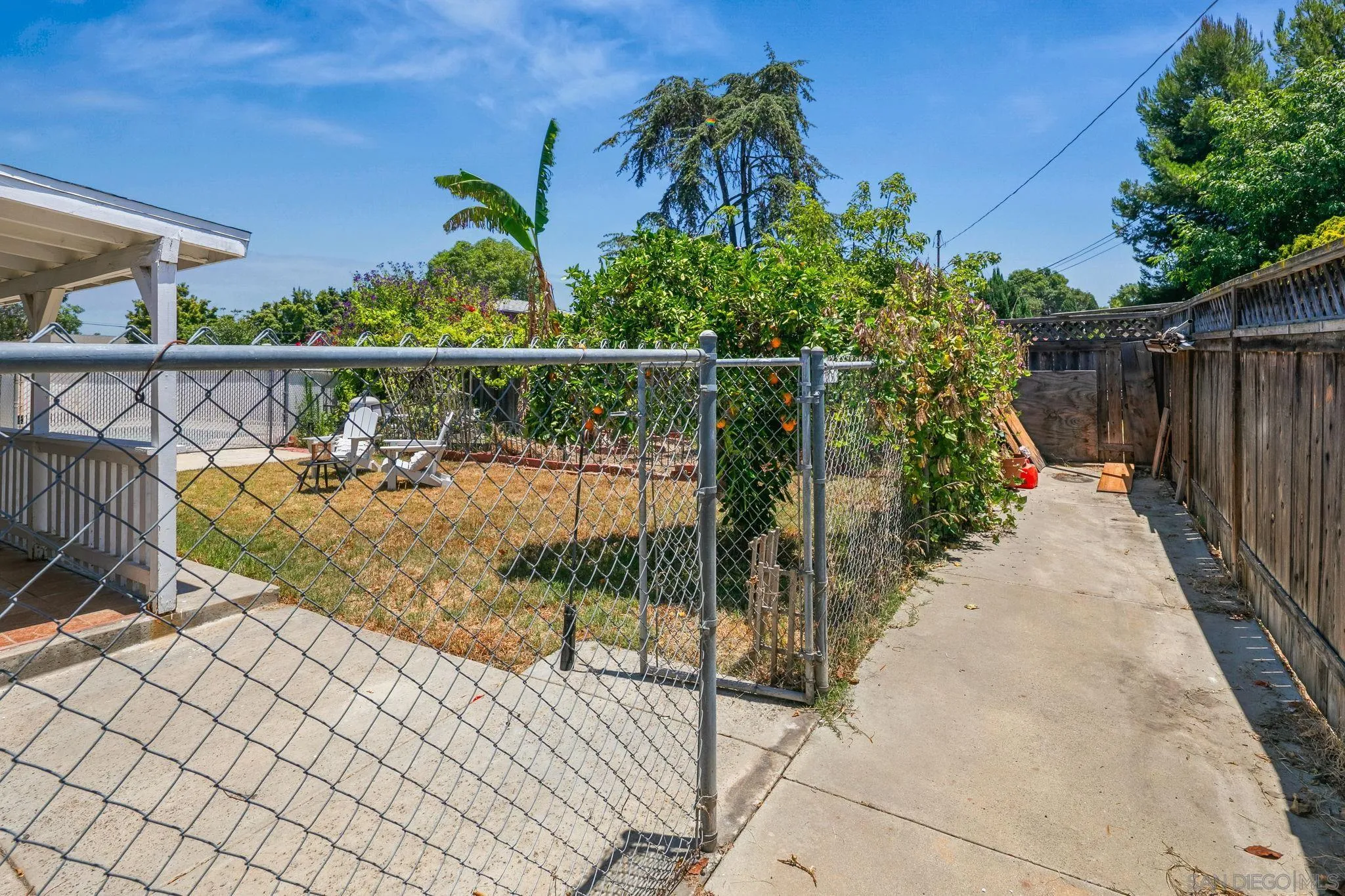 https://cdn.realtyfeed.com/cdn/127/260014256/fe95f5b339373a93c32c39643ad05632.webp