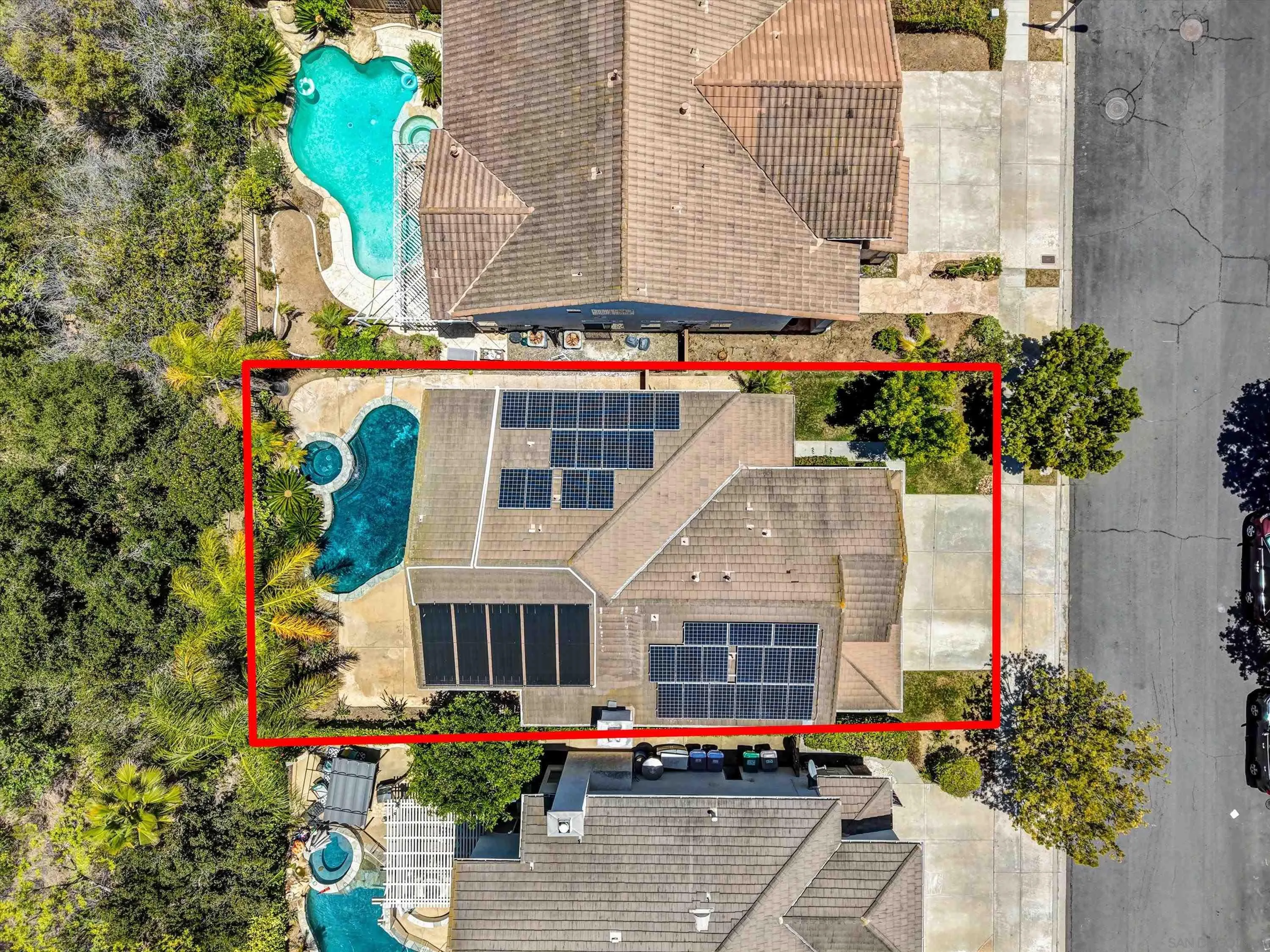 https://cdn.realtyfeed.com/cdn/127/260014260/86600bc2770b2deb68e9f42840990ca0.webp