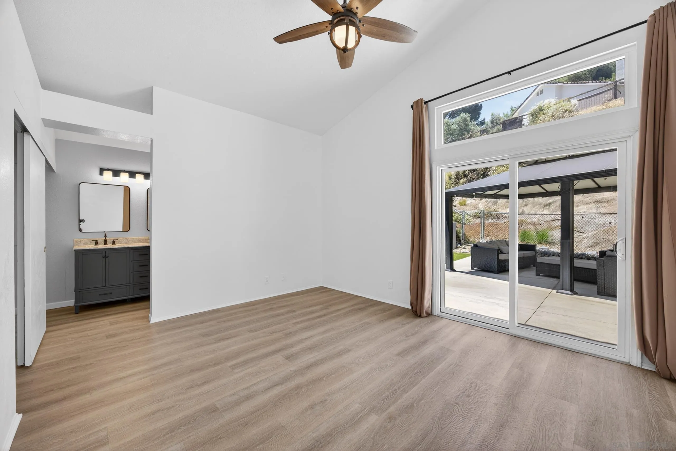 https://cdn.realtyfeed.com/cdn/127/260014261/558e546fbaed43e5c993f2e9c8836f51.webp