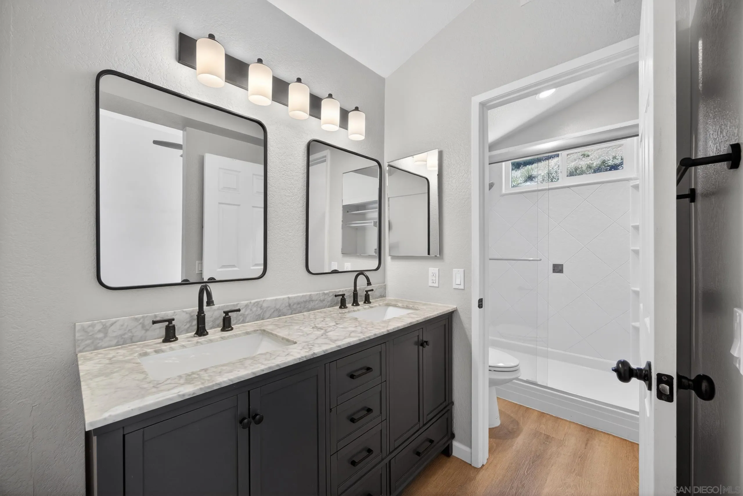https://cdn.realtyfeed.com/cdn/127/260014261/be05cecefeb833133912f8e4f7e2fb63.webp