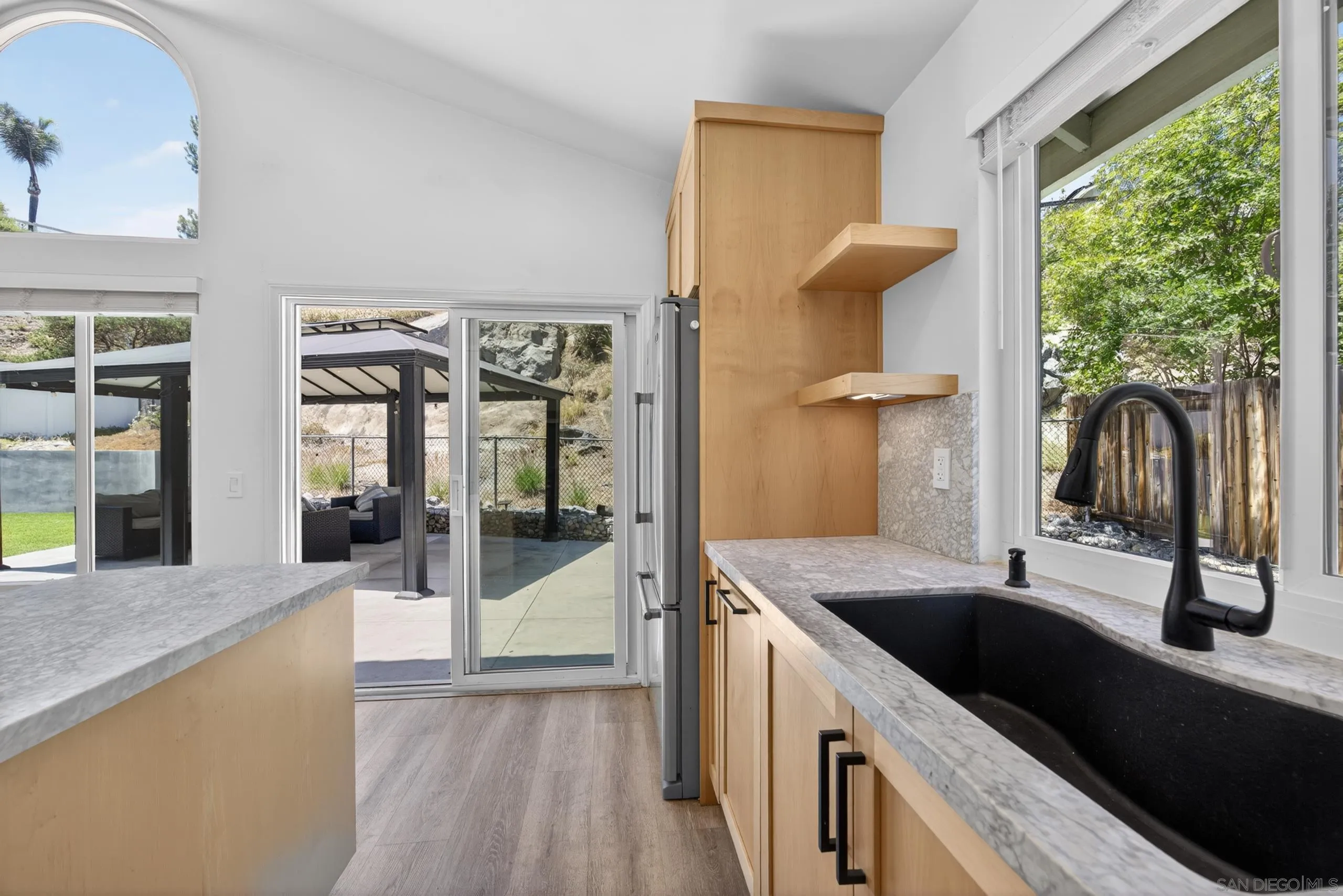 https://cdn.realtyfeed.com/cdn/127/260014261/e4b002d56107f456e45e63c69d83ee70.webp