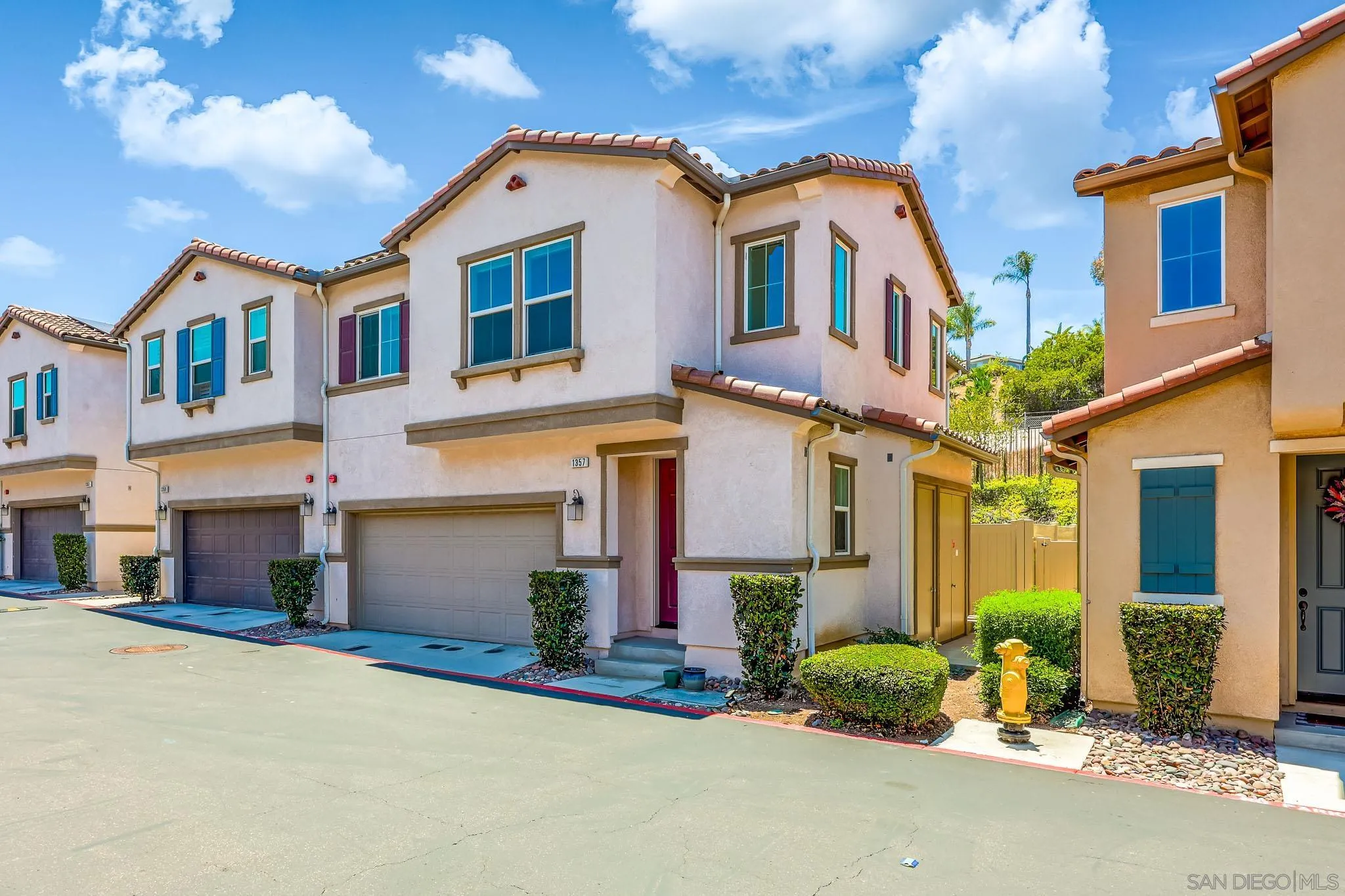 https://cdn.realtyfeed.com/cdn/127/260014262/11a371cae1e6a84053f3497d65f5c813.webp