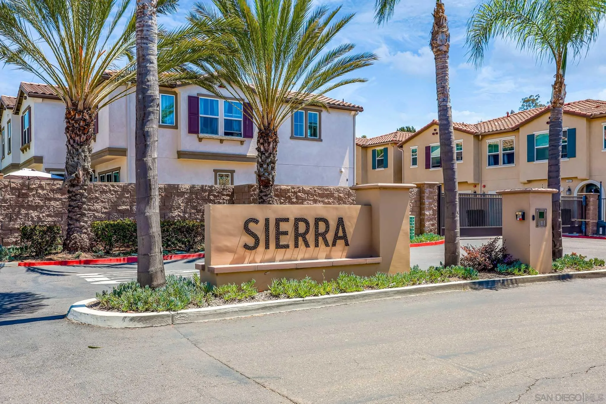 https://cdn.realtyfeed.com/cdn/127/260014262/c5306612c84976bfad307d50809f6f7f.webp