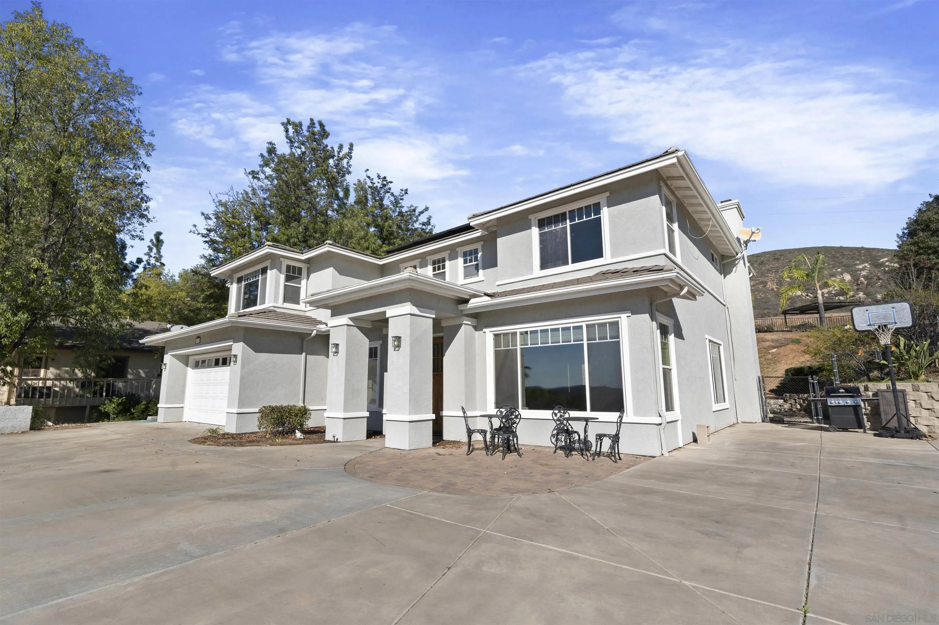 https://cdn.realtyfeed.com/cdn/127/260014265/1d014981a1ad8cbb0c1edf8945718a95.webp