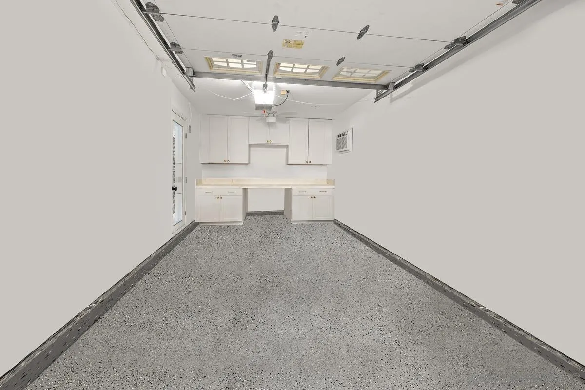 https://cdn.realtyfeed.com/cdn/127/260014266/054284eb42747923f6cf5f576c29d073.webp