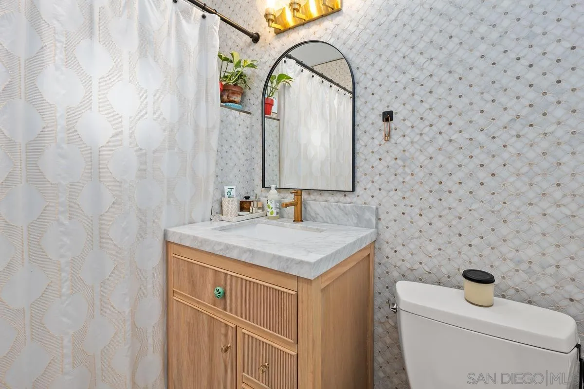 https://cdn.realtyfeed.com/cdn/127/260014266/12131a493c430cb0fbabe70cbc54b78f.webp