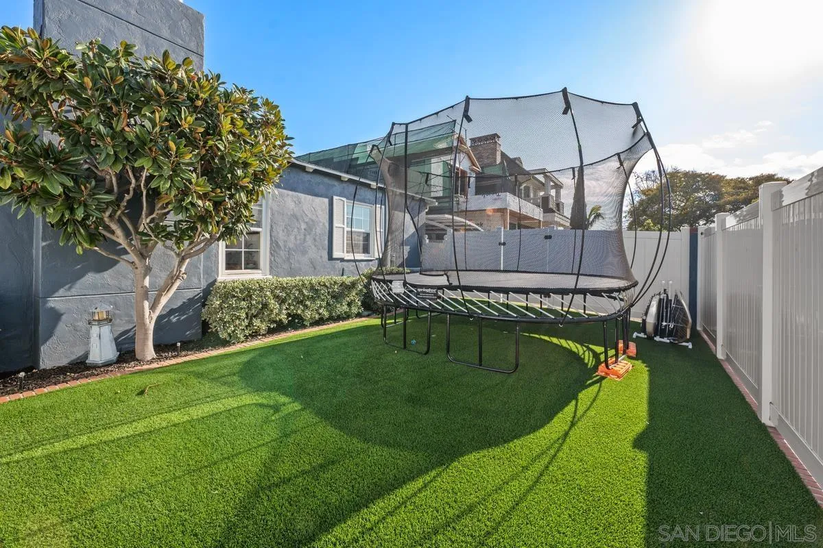https://cdn.realtyfeed.com/cdn/127/260014266/31dd11ce44e5a0ce52aa6dec97b79ec3.webp