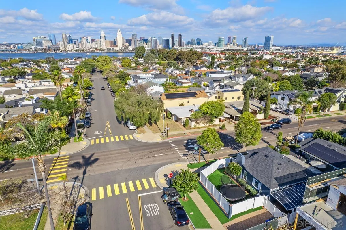 https://cdn.realtyfeed.com/cdn/127/260014266/31ec6d3fc1c684866b00b0593270ee9e.webp