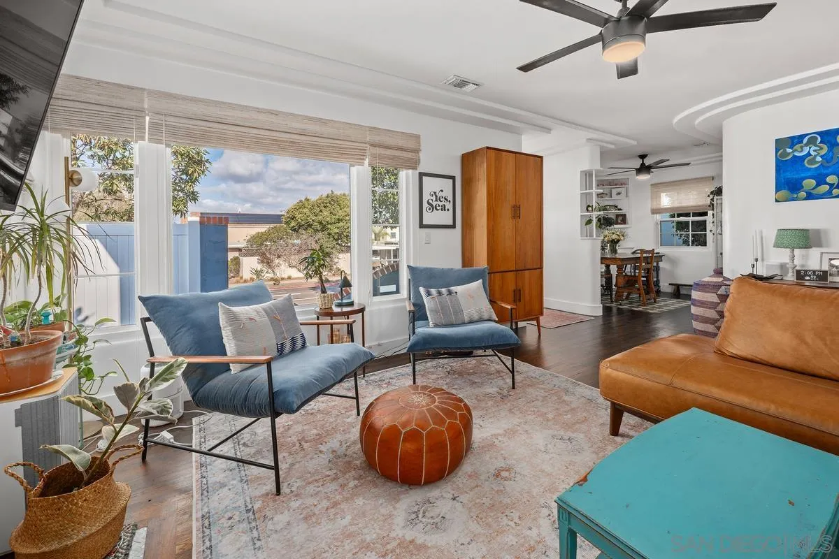 https://cdn.realtyfeed.com/cdn/127/260014266/42c01146b8c4d2b546d684ec95763cf5.webp