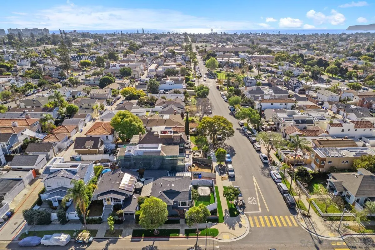 https://cdn.realtyfeed.com/cdn/127/260014266/892de75945b39a7a6278836032aef81f.webp