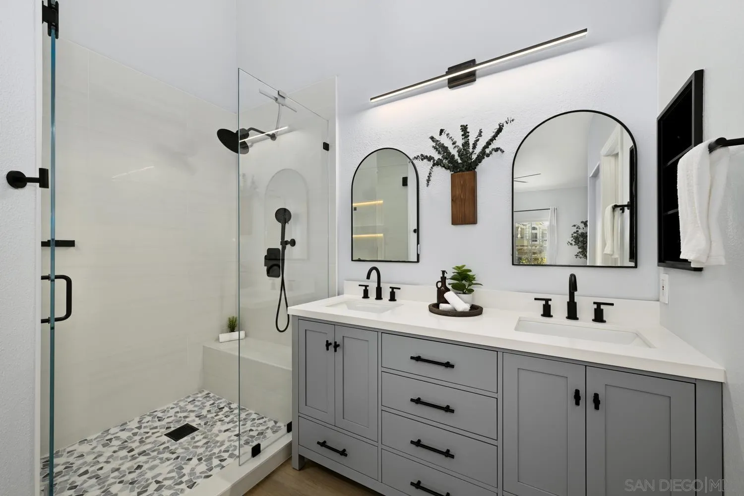 https://cdn.realtyfeed.com/cdn/127/260014272/0f71a565b134bc1b696c2cec7d348812.webp