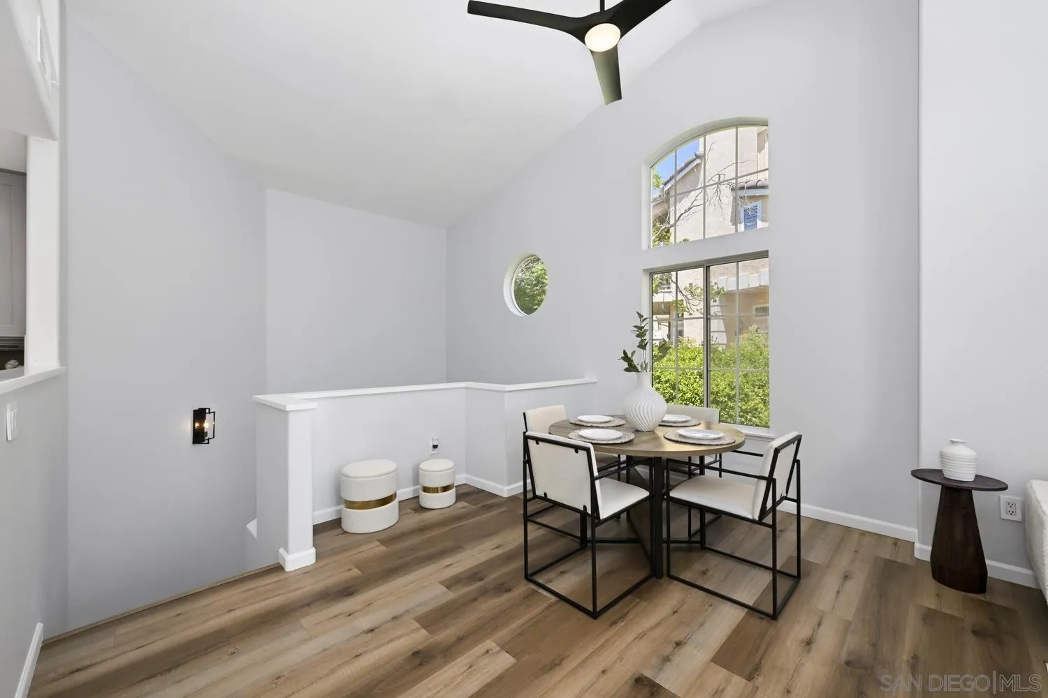 https://cdn.realtyfeed.com/cdn/127/260014272/56cd46f089213e4a7d6fd4030a6aea51.webp
