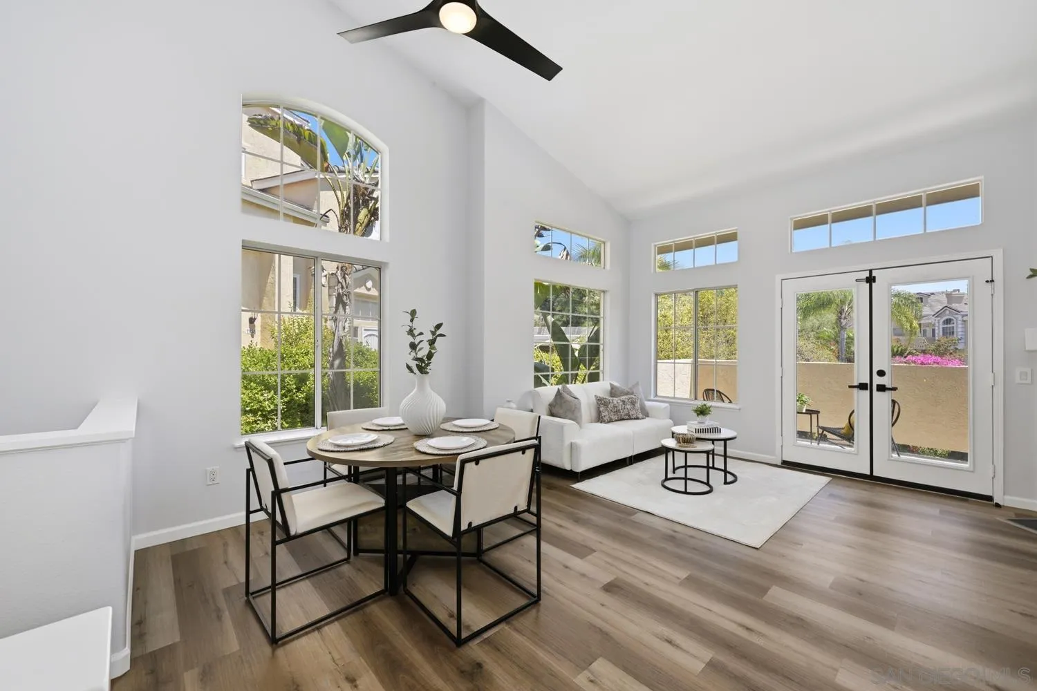 https://cdn.realtyfeed.com/cdn/127/260014272/f17bc5e59a2d2fef10b582759da0cd83.webp